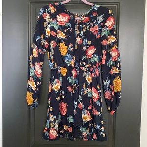 MOVING SALE - Long Sleeve Floral Dress 💙